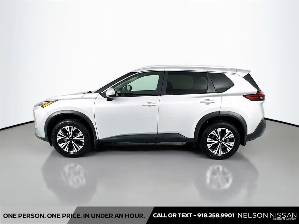 Used 2023 Nissan Rogue SV w/ SV Premium B Package FWD image 8