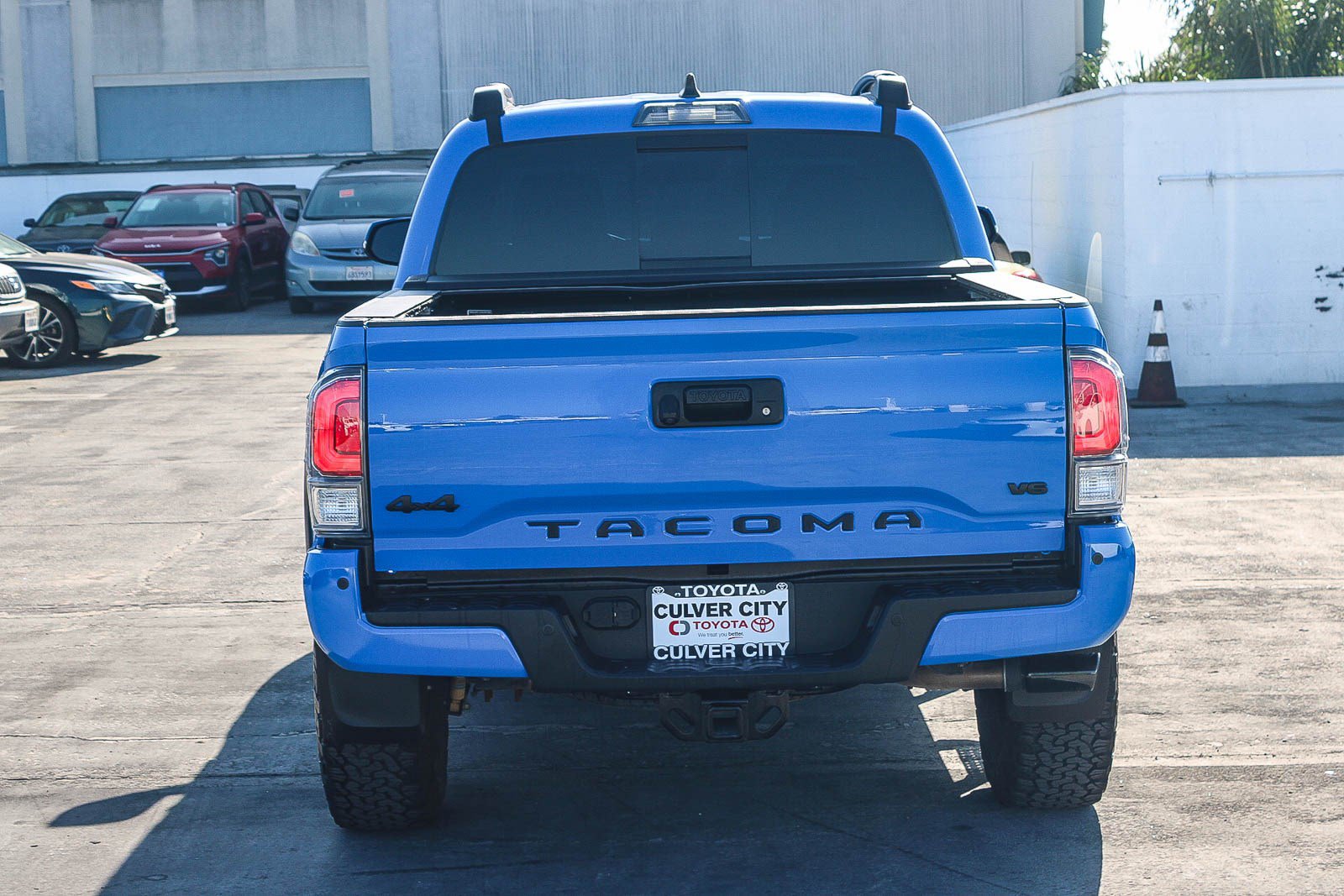 Certified 2021 Toyota Tacoma TRD Off-Road w/ TRD Premium Off Road Package AWD/4WD image 8