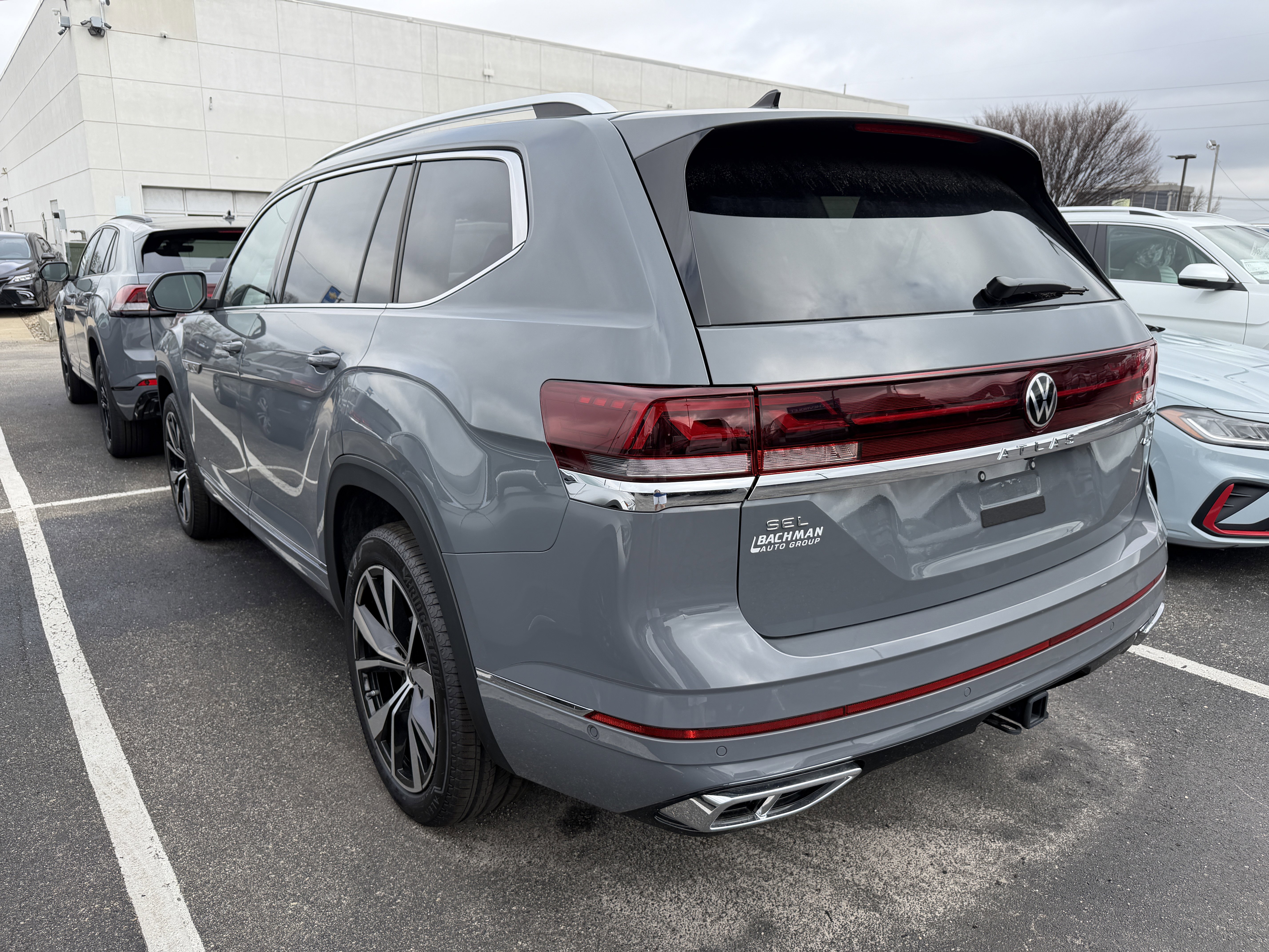 New 2026 Volkswagen Atlas SEL Premium R-Line image 5