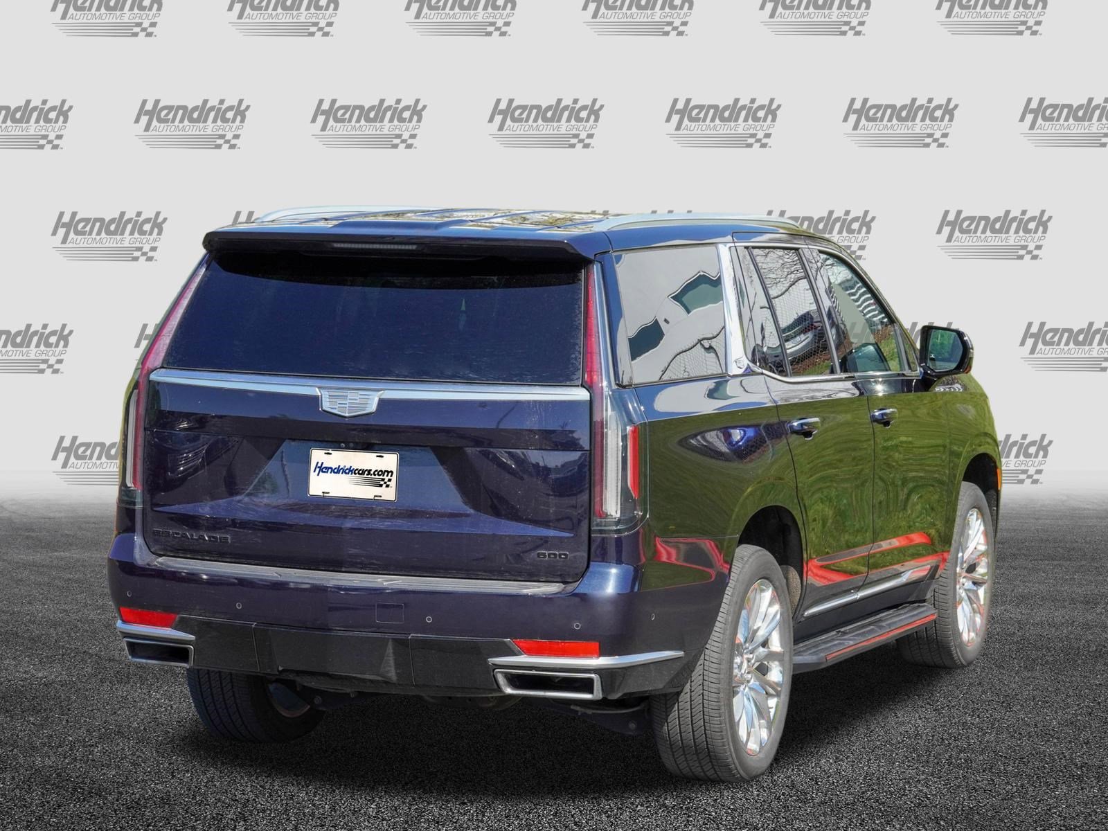 Used 2021 Cadillac Escalade Premium Luxury w/ LPO, Radiant Package AWD/4WD image 8