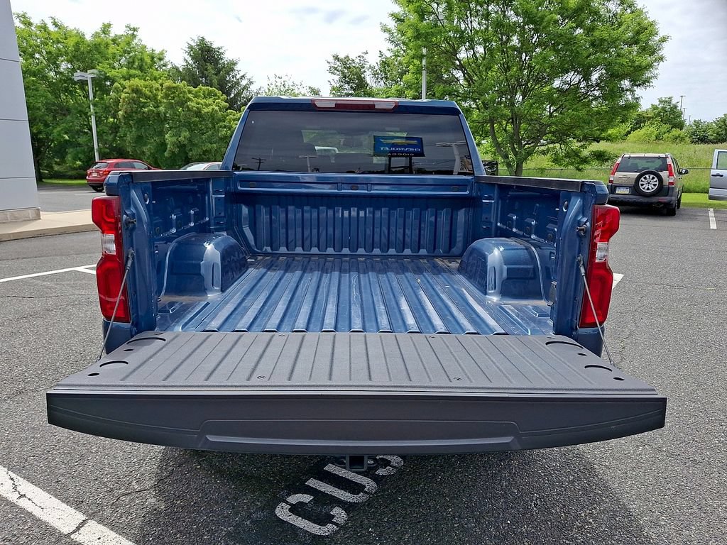 Used 2024 Chevrolet Silverado 1500 RST AWD/4WD image 29