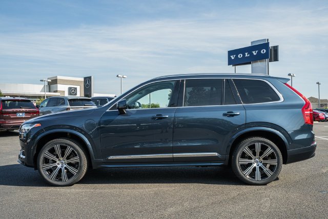 Certified 2024 Volvo XC90 T8 Ultimate w/ Lounge Package AWD/4WD image 4