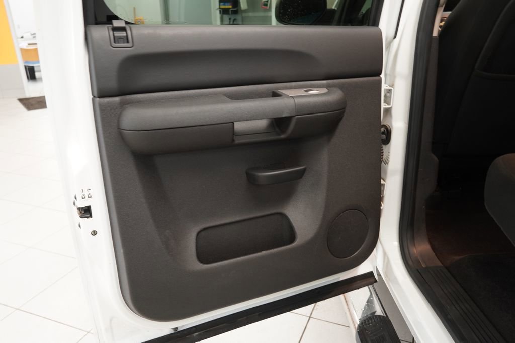 Used 2011 Chevrolet Silverado 1500 LT w/ All-Star Edition AWD/4WD image 22