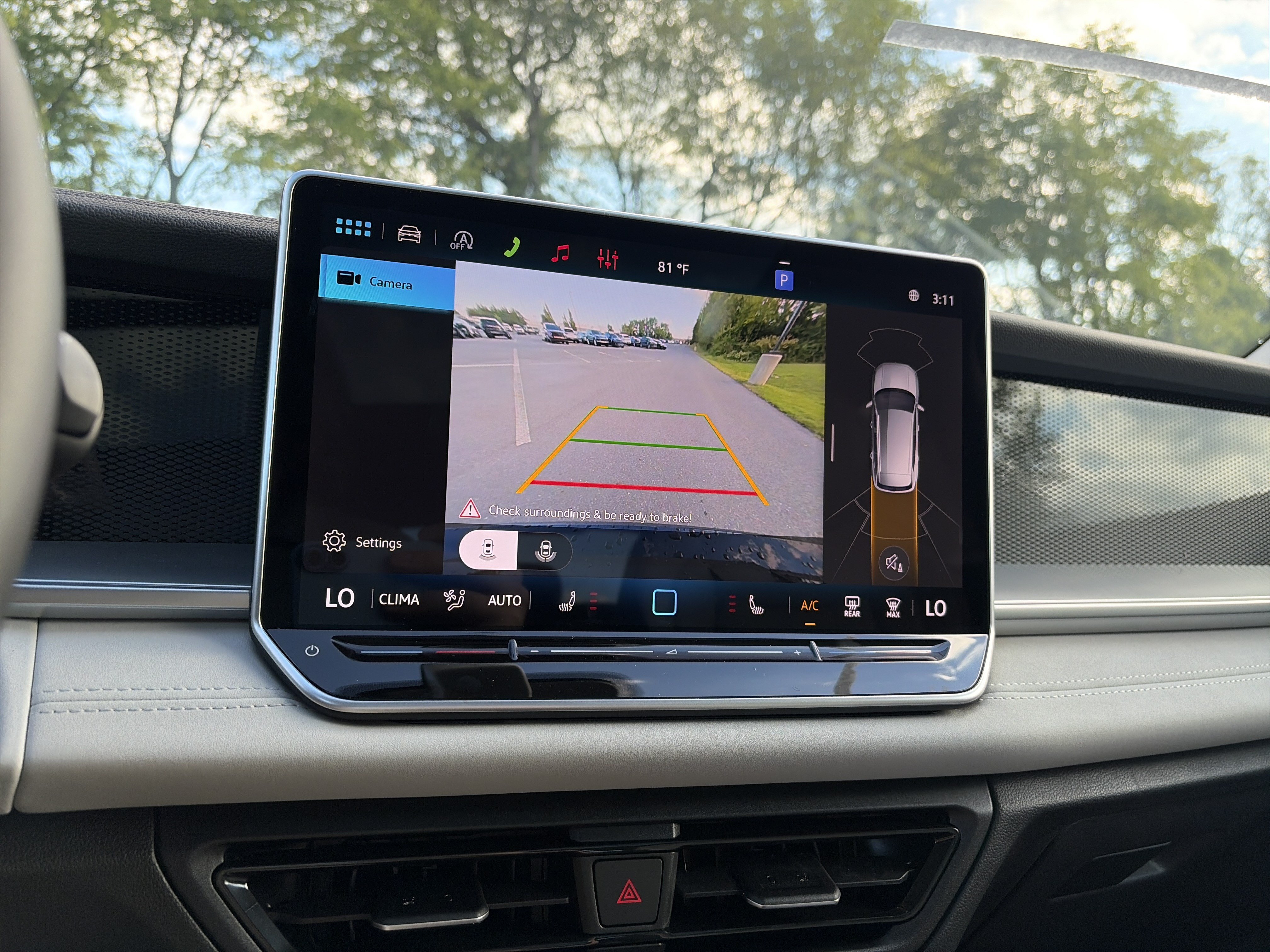 New 2026 Volkswagen Tiguan SE AWD/4WD image 26