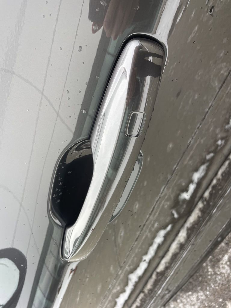 Certified 2023 Volvo XC60 B5 Plus w/ Climate Package image 18