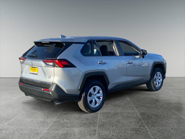 Certified 2025 Toyota RAV4 LE AWD/4WD image 5