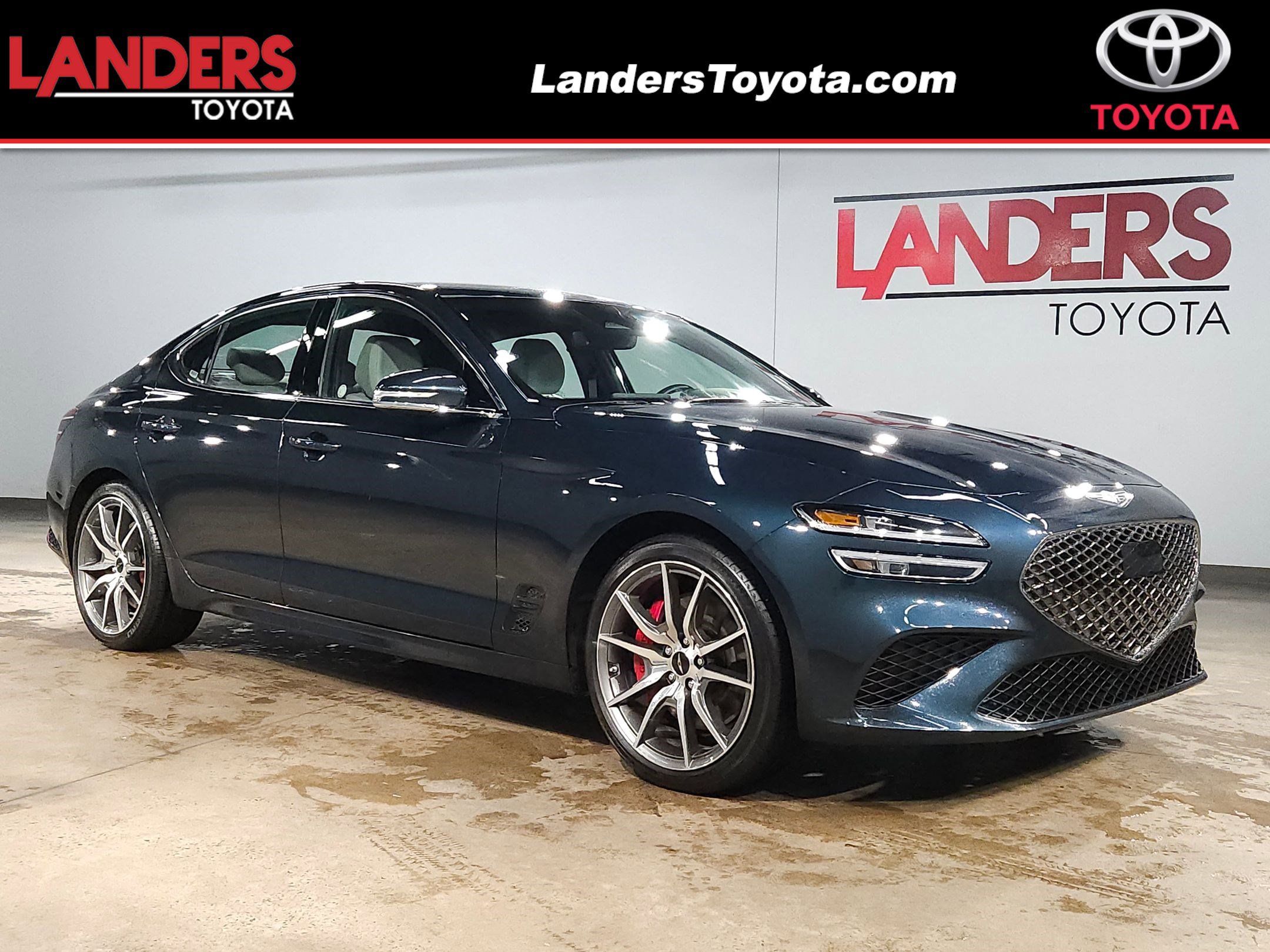 Used 2025 Genesis G70 2.5T RWD image 1