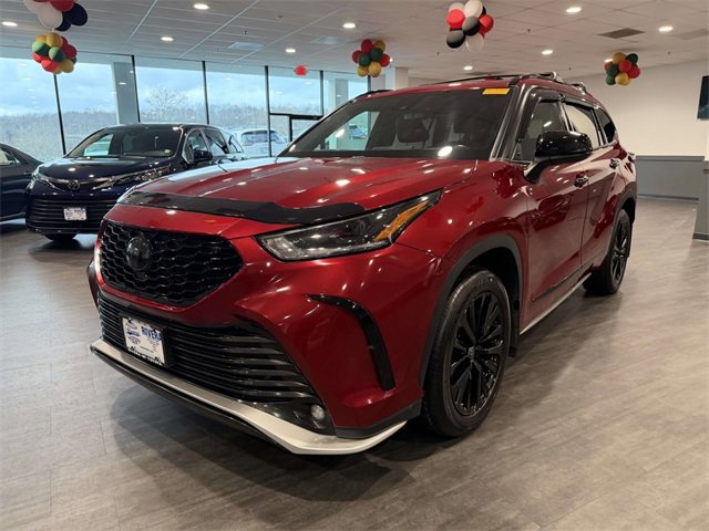 Used 2023 Toyota Highlander XSE