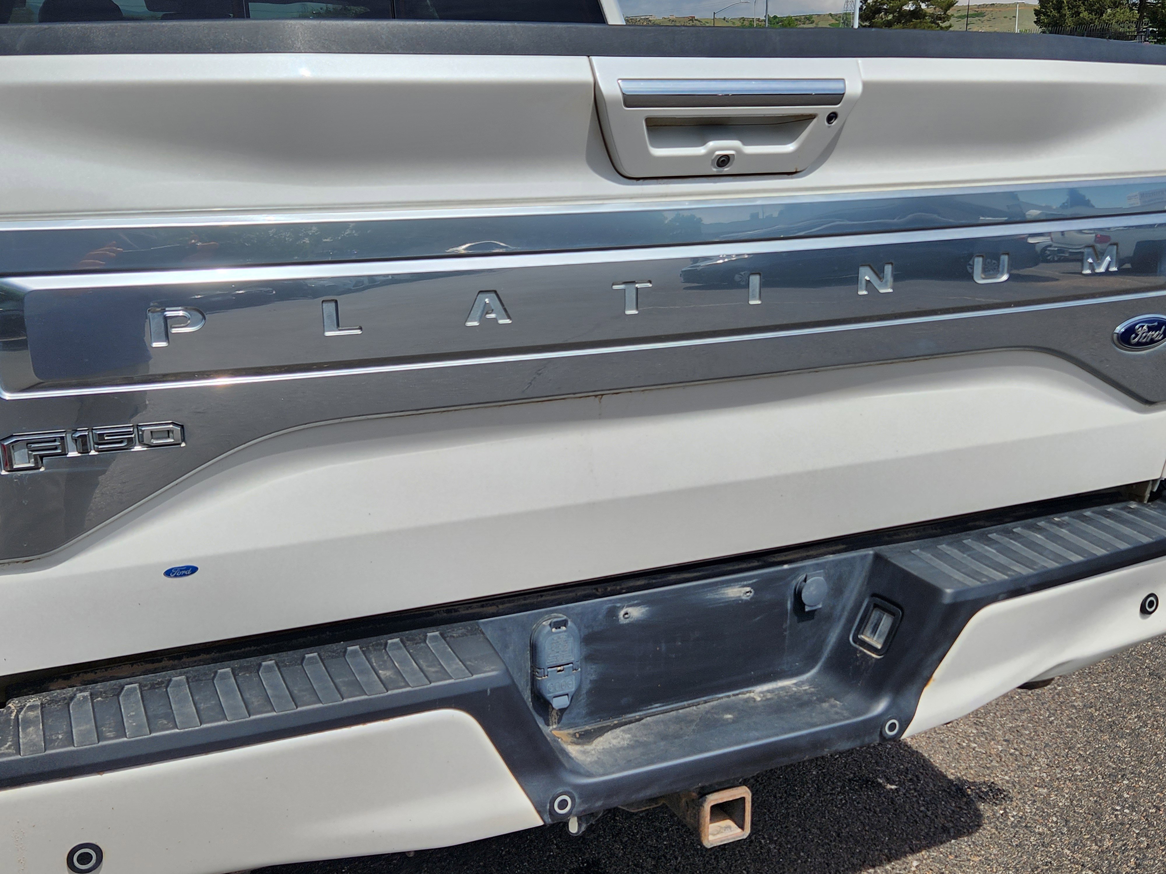 Used 2016 Ford F150 Platinum w/ Equipment Group 701A Luxury AWD/4WD image 20