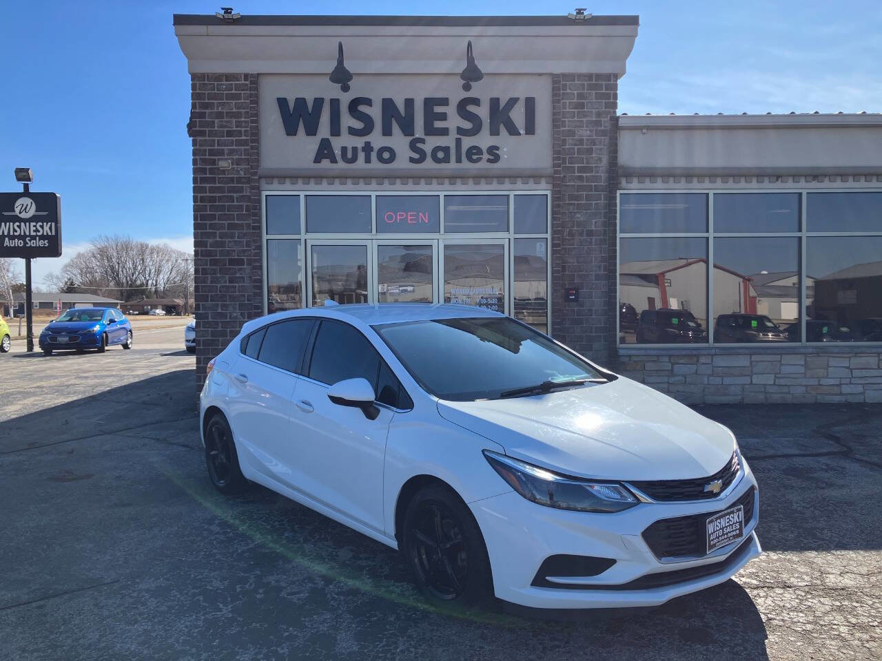 Used 2017 Chevrolet Cruze LT w/ Convenience Package