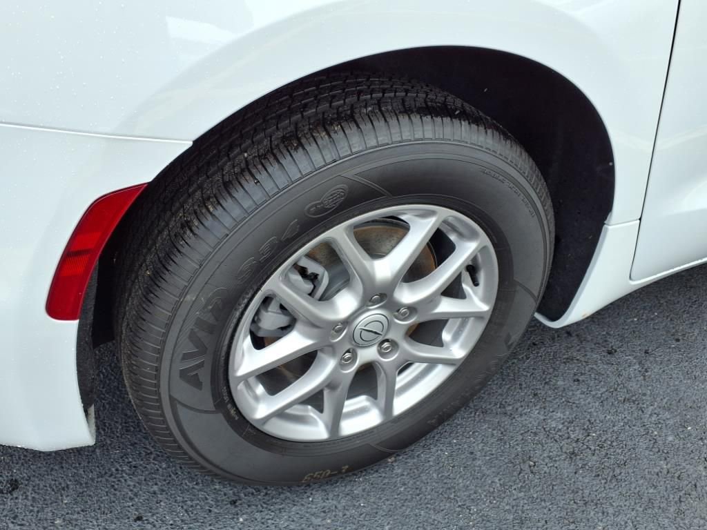 New 2026 Chrysler Pacifica Select image 6