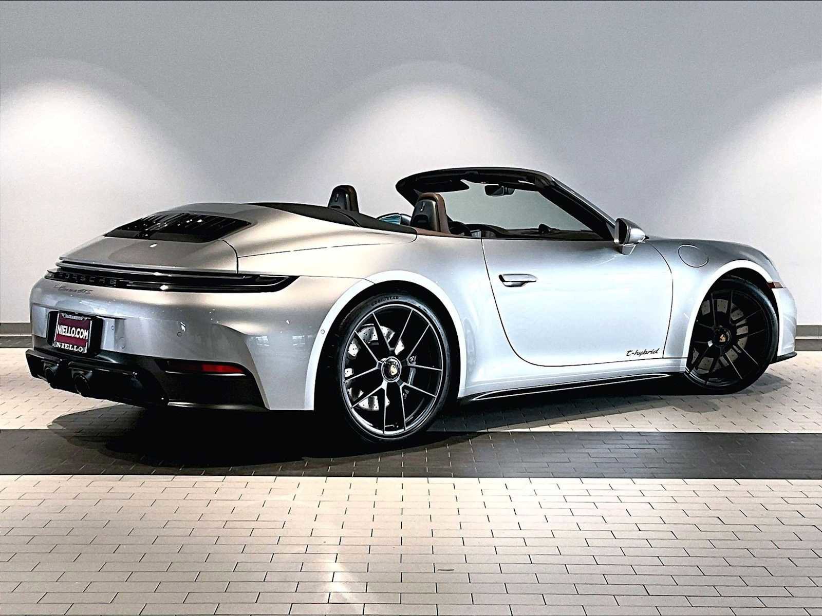 New 2026 Porsche 911 Carrera GTS image 7