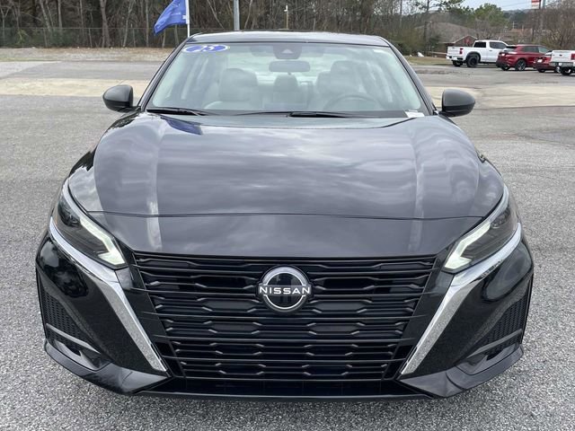 Used 2025 Nissan Altima 2.5 SV FWD image 8