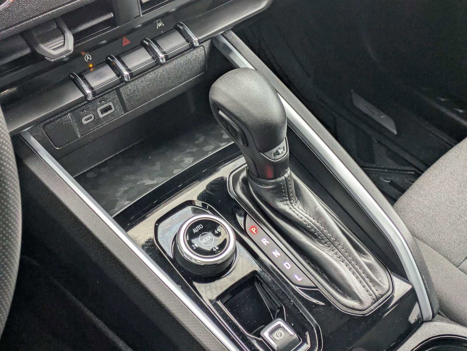 Used 2024 Chevrolet Colorado Trail Boss w/ Advanced Trailering Package image 28