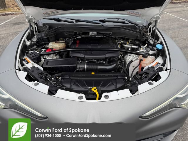 Used 2018 Alfa Romeo Stelvio AWD image 34