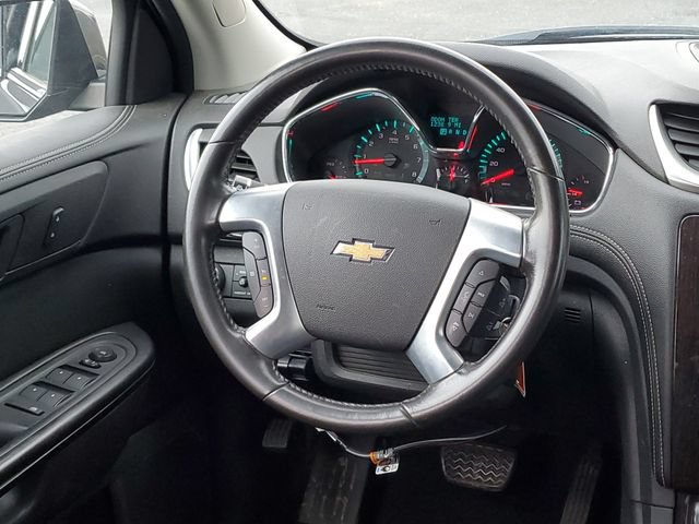 Used 2017 Chevrolet Traverse LT w/ Style and Technology Package FWD image 21