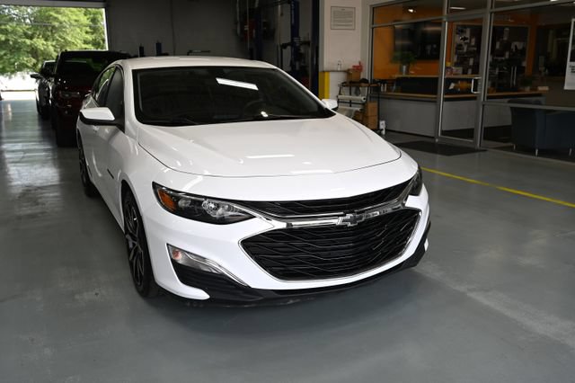 Used 2021 Chevrolet Malibu RS w/ LPO, Convenience Package 1 FWD image 3