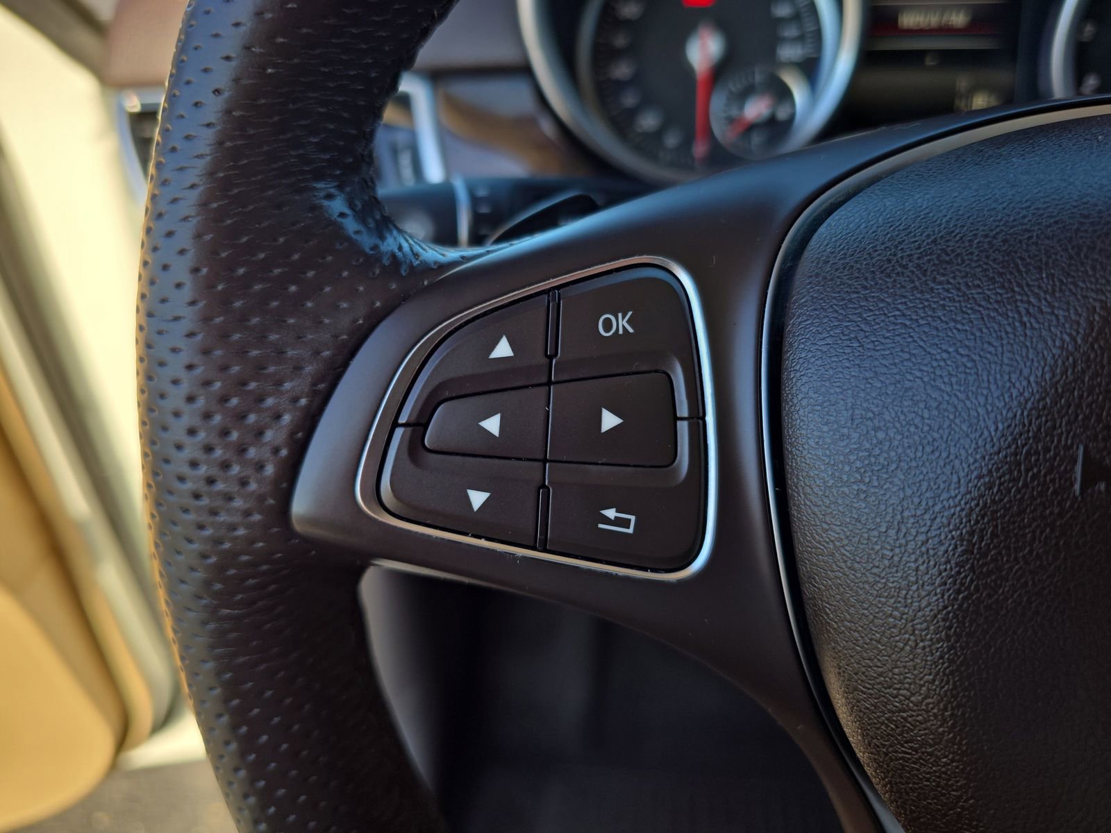 Used 2016 Mercedes-Benz GLE 350 image 22