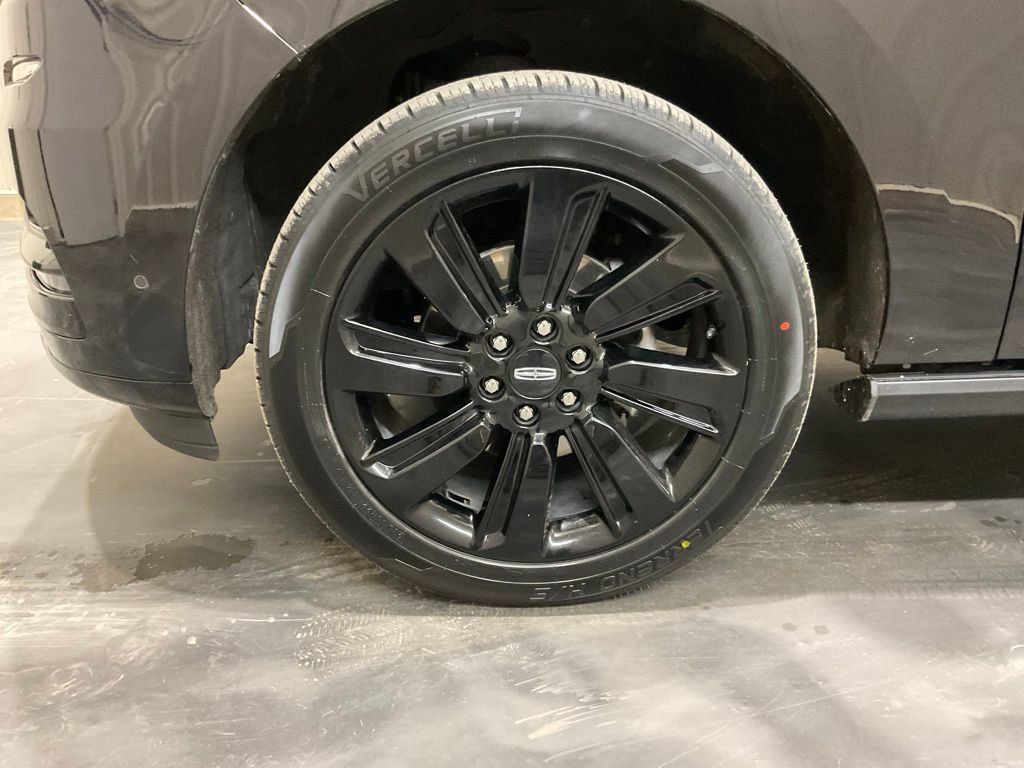 Used 2022 Lincoln Navigator L Reserve image 6