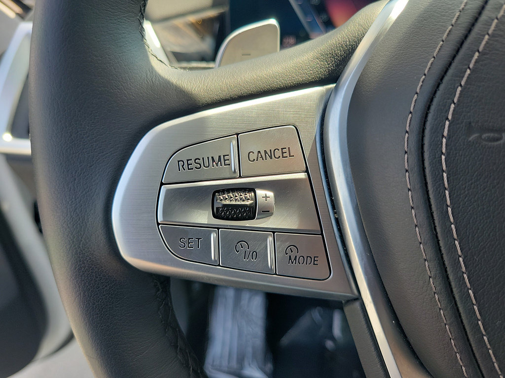 Used 2024 BMW X7 xDrive40i w/ Premium Package AWD/4WD image 27