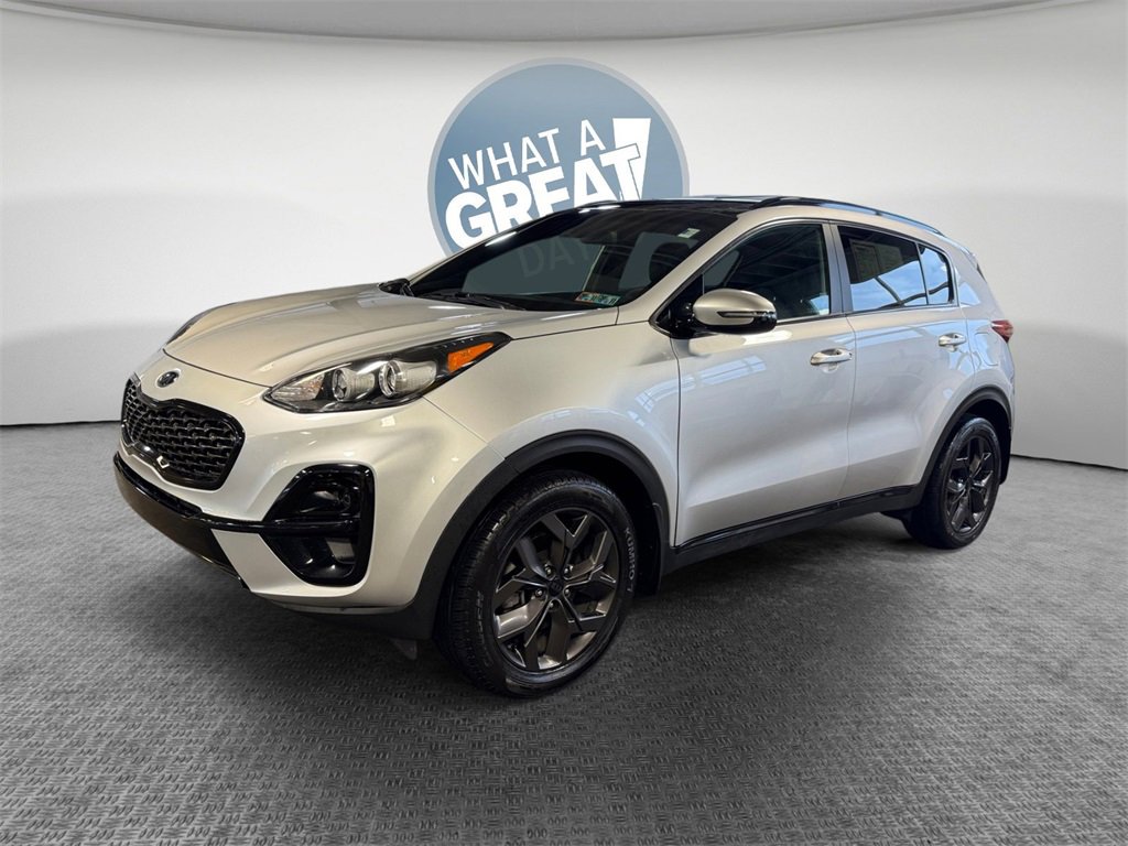 Certified 2022 Kia Sportage Nightfall Edition image 8