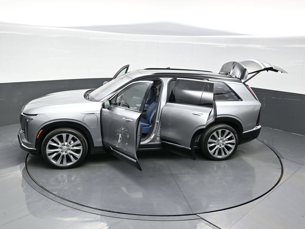 New 2026 Cadillac Vistiq Premium Luxury w/ LPO, Floor Liner Package AWD/4WD image 36