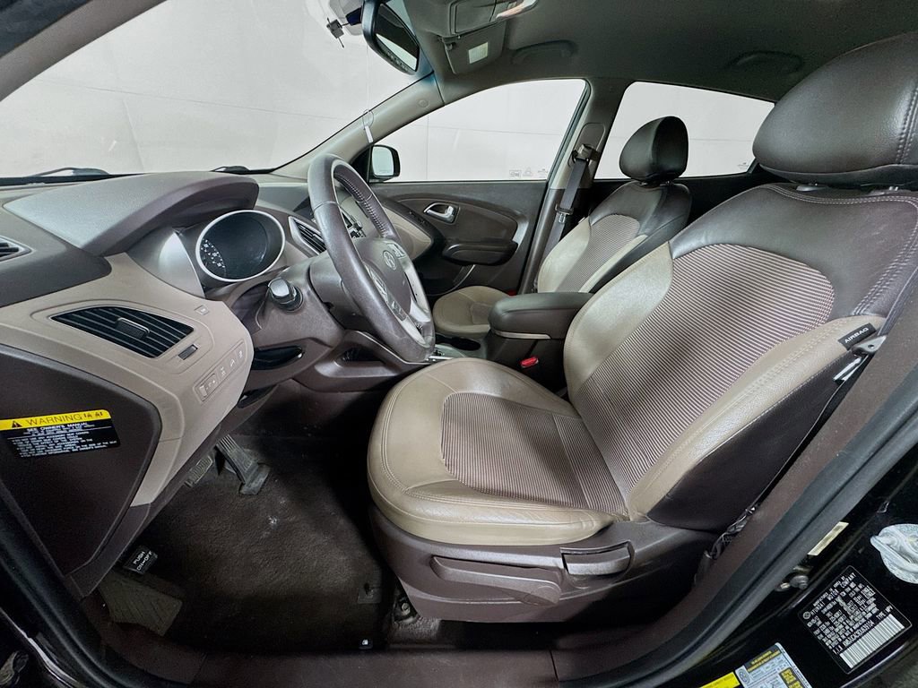 Used 2013 Hyundai Tucson GLS image 9