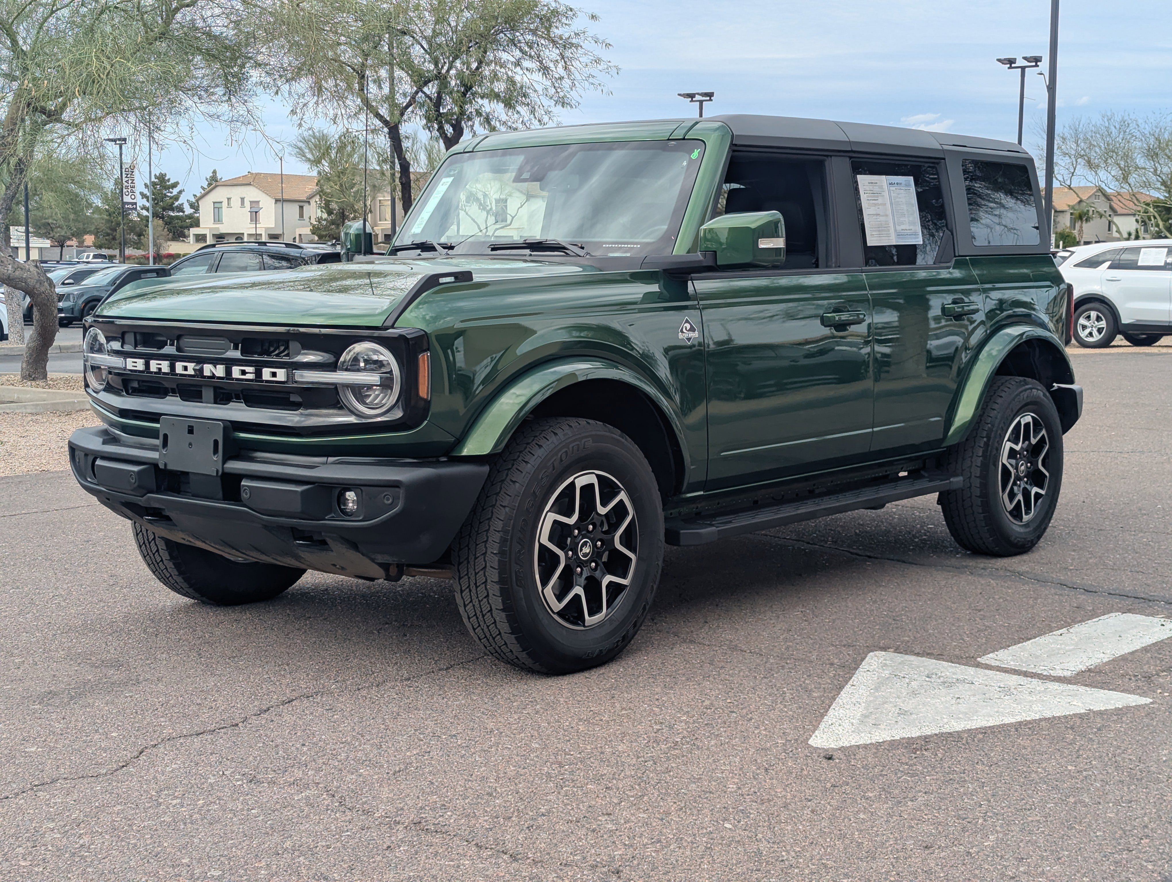 Used 2024 Ford Bronco Outer Banks image 6
