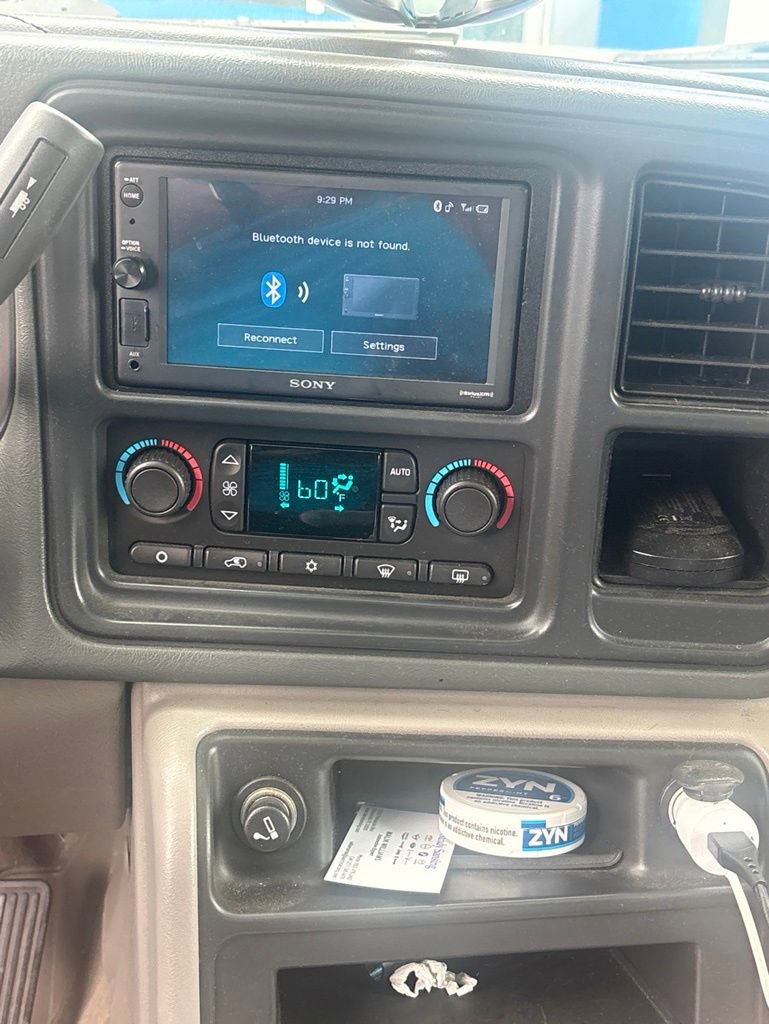 Used 2005 Chevrolet Avalanche LS w/ Sun And Sound Package RWD image 4