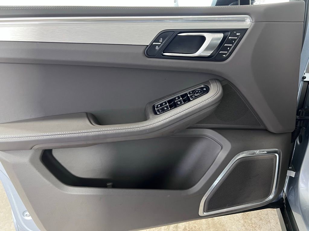 Certified 2024 Porsche Macan GTS image 28