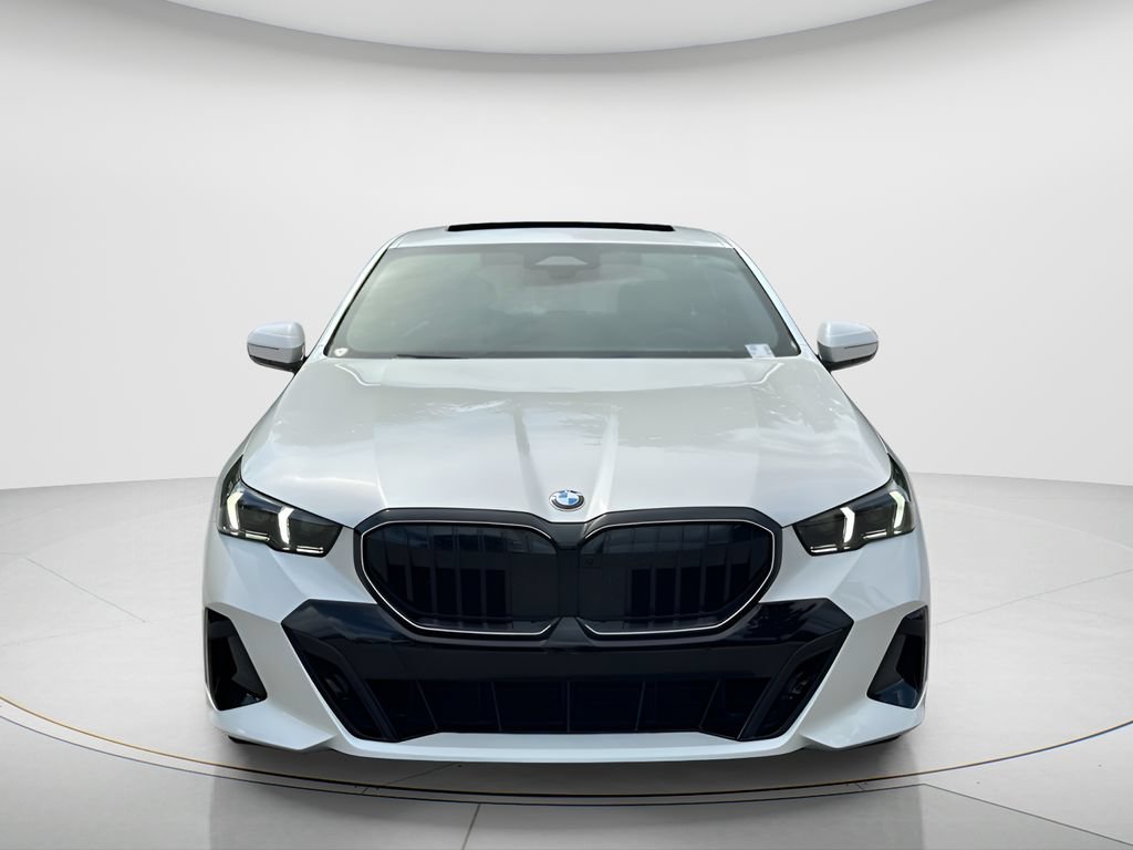 New 2027 BMW 530i w/ M Sport Package RWD image 2