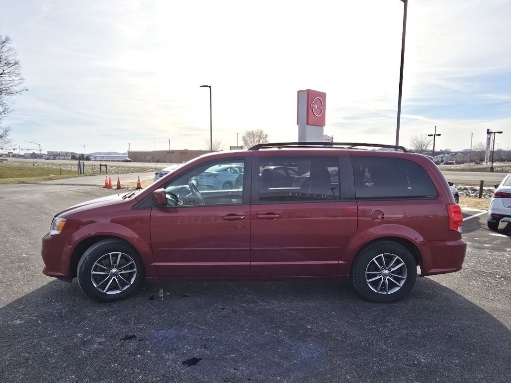 Used 2016 Dodge Grand Caravan SE image 7