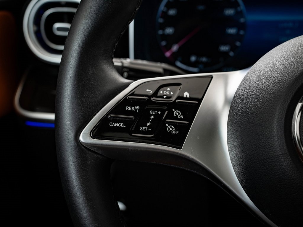 Used 2022 Mercedes-Benz C 300 4MATIC Sedan image 31