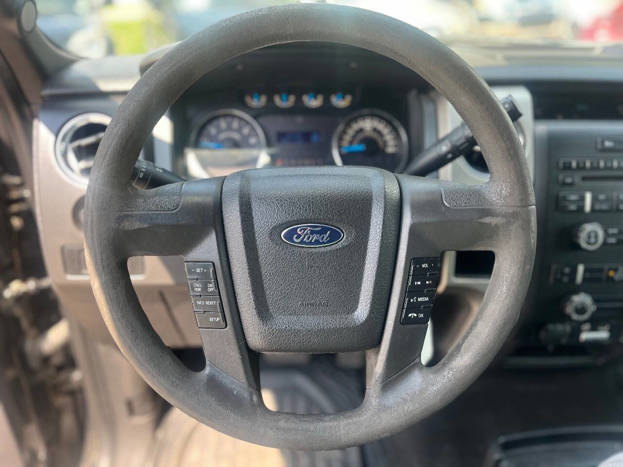 Used 2014 Ford F150 XLT w/ Trailer Tow Package image 10