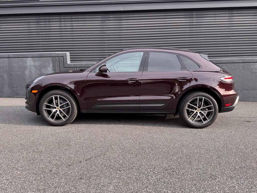 Certified 2026 Porsche Macan AWD/4WD image 2