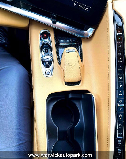 Used 2020 Chevrolet Corvette STINGRAY 3LT w/ 3LT Preferred Equipment Group image 17