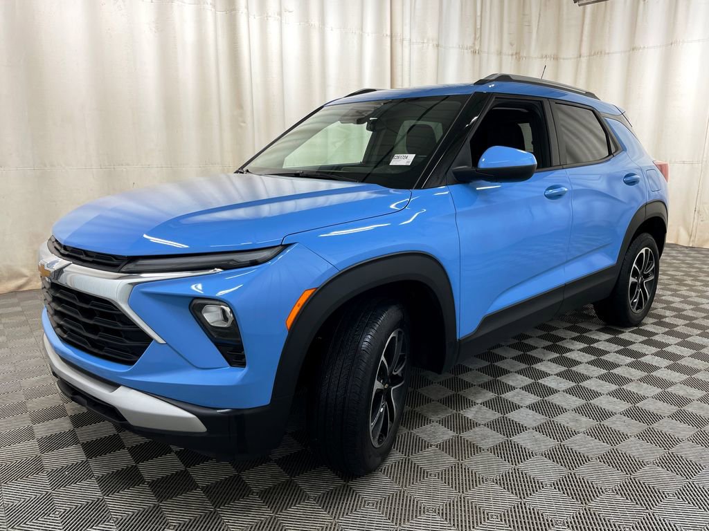 Certified 2024 Chevrolet TrailBlazer LT w/ Driver Confidence Package image 12