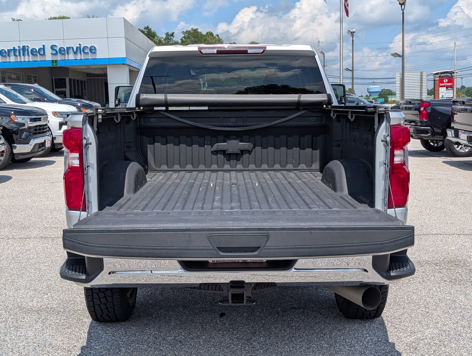Used 2022 Chevrolet Silverado 2500 LTZ w/ Z71 Off-Road Package AWD/4WD image 15