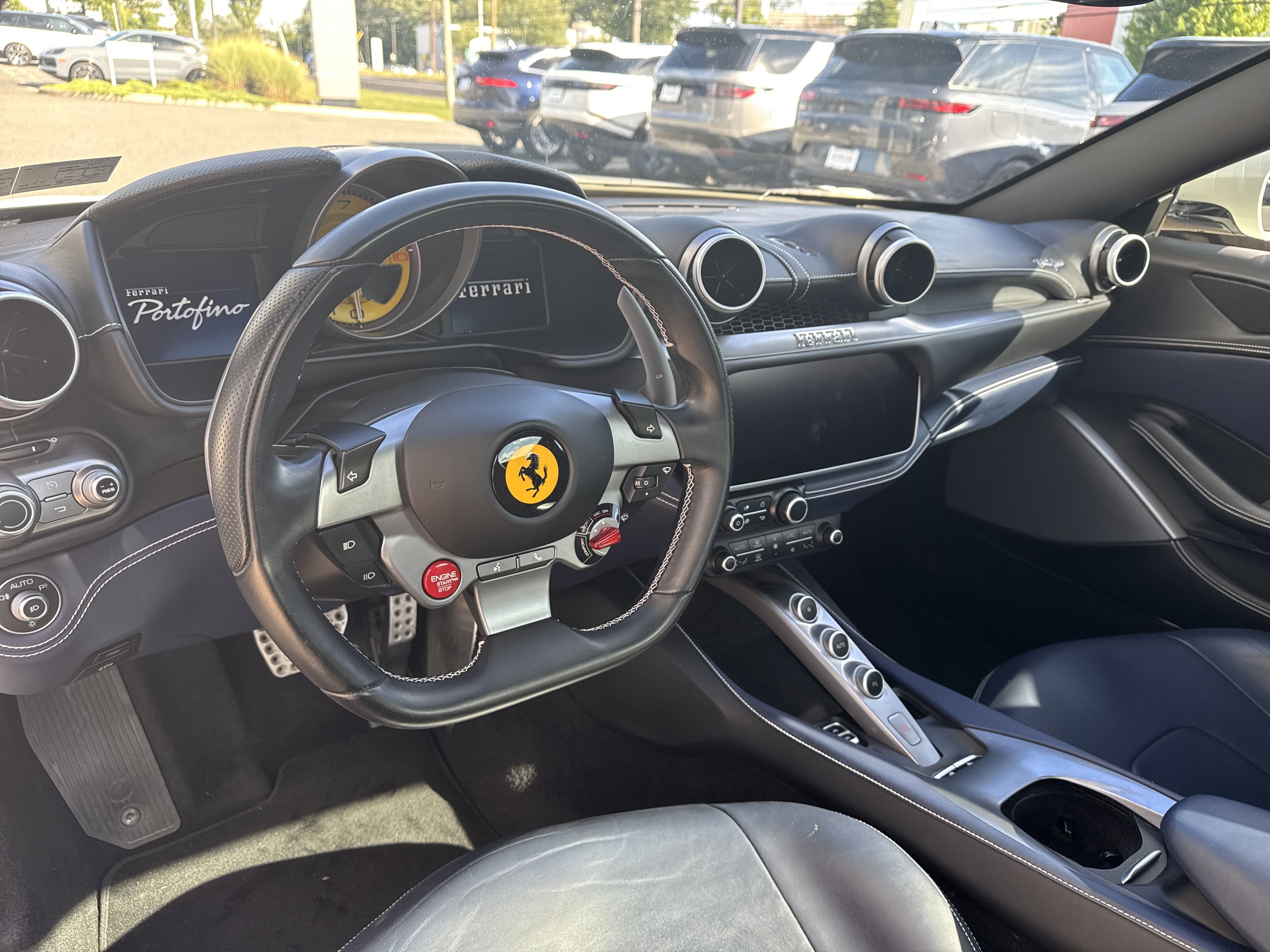 Used 2019 Ferrari Portofino image 14