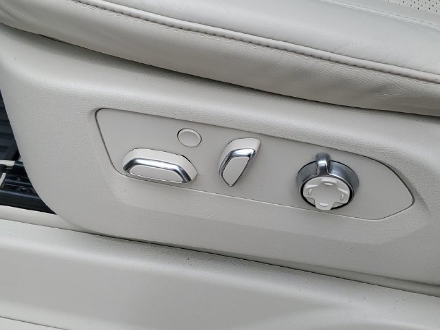 Certified 2024 Cadillac Escalade Sport Platinum AWD/4WD image 7