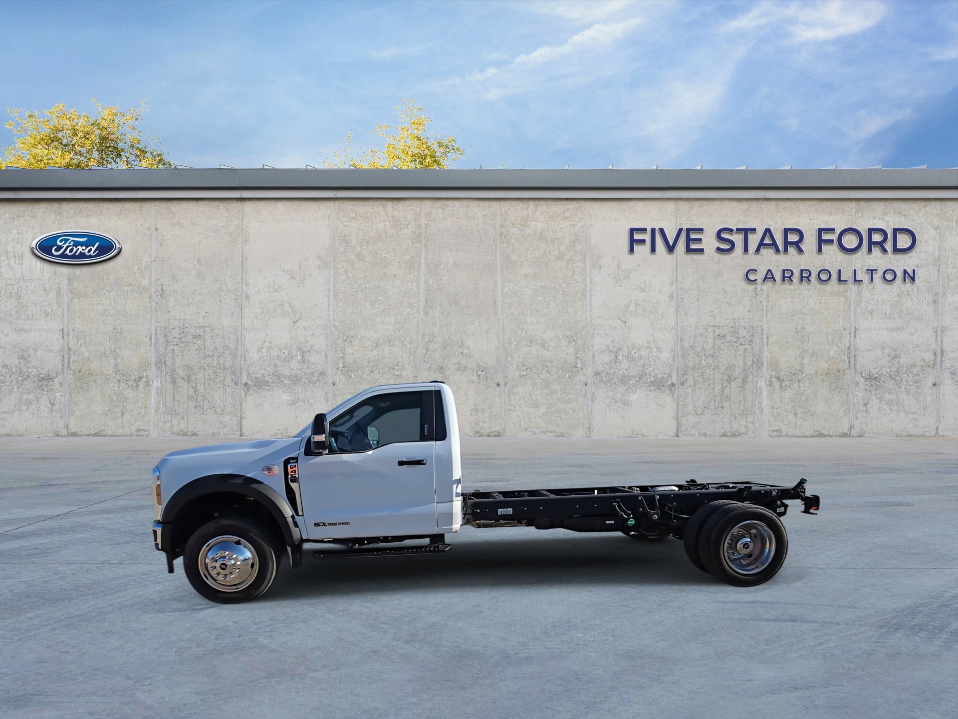 Used 2024 Ford F450 XLT w/ XLT Value Package image 5