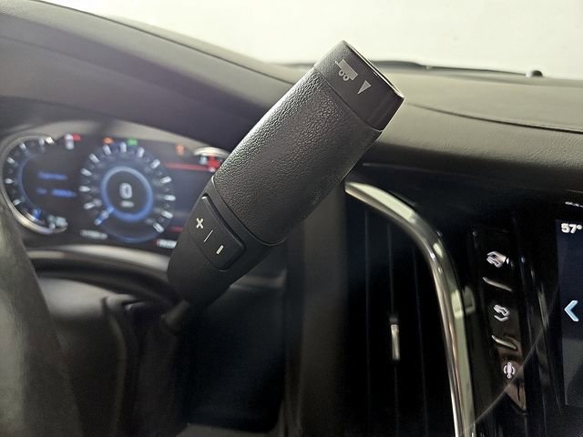 Used 2016 Cadillac Escalade Luxury image 17