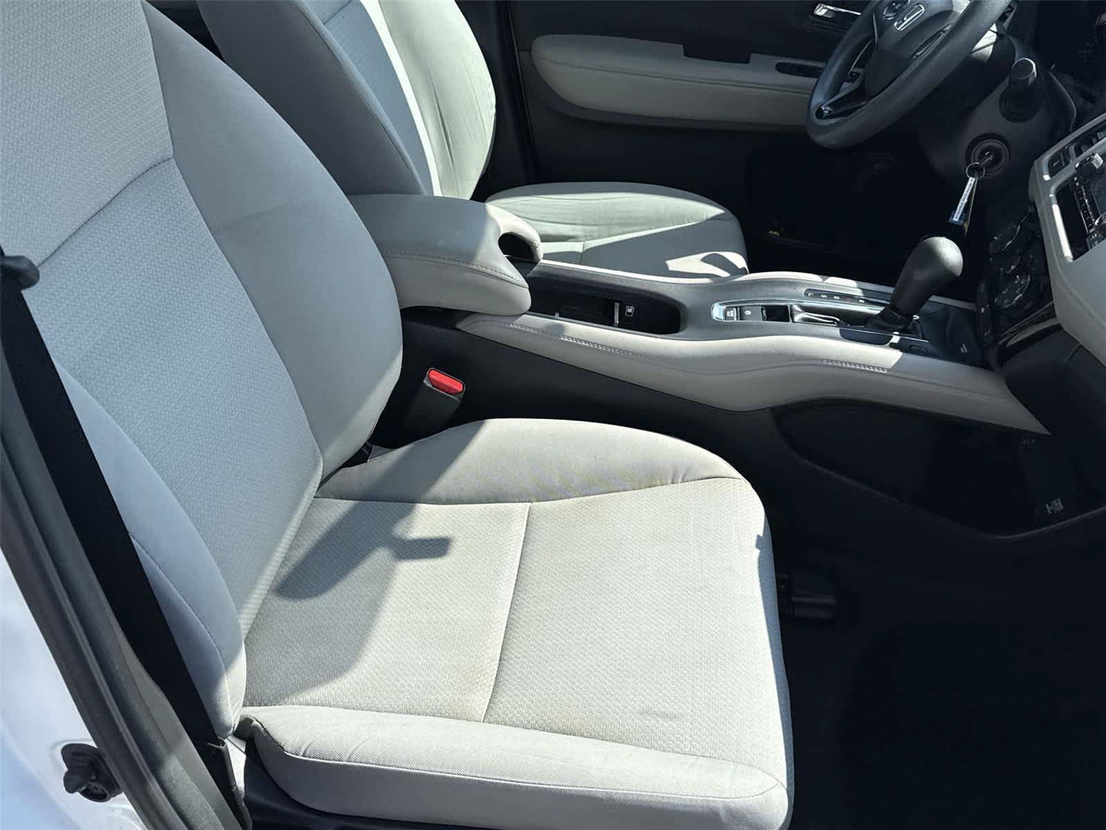 Used 2020 Honda HR-V LX image 17