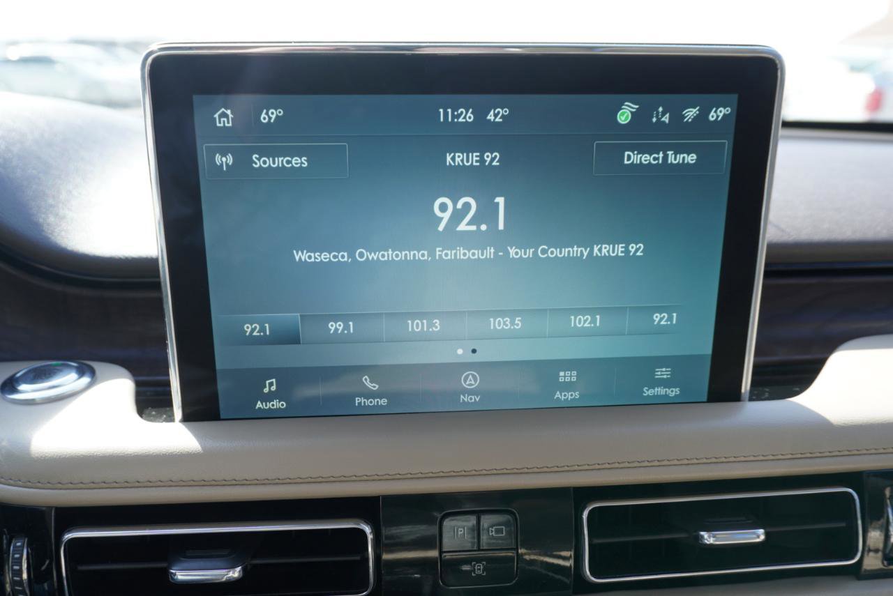 Used 2022 Lincoln Aviator Reserve w/ Equipment Group 201A image 16