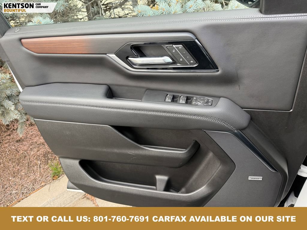 Used 2025 GMC Yukon XL Denali image 20