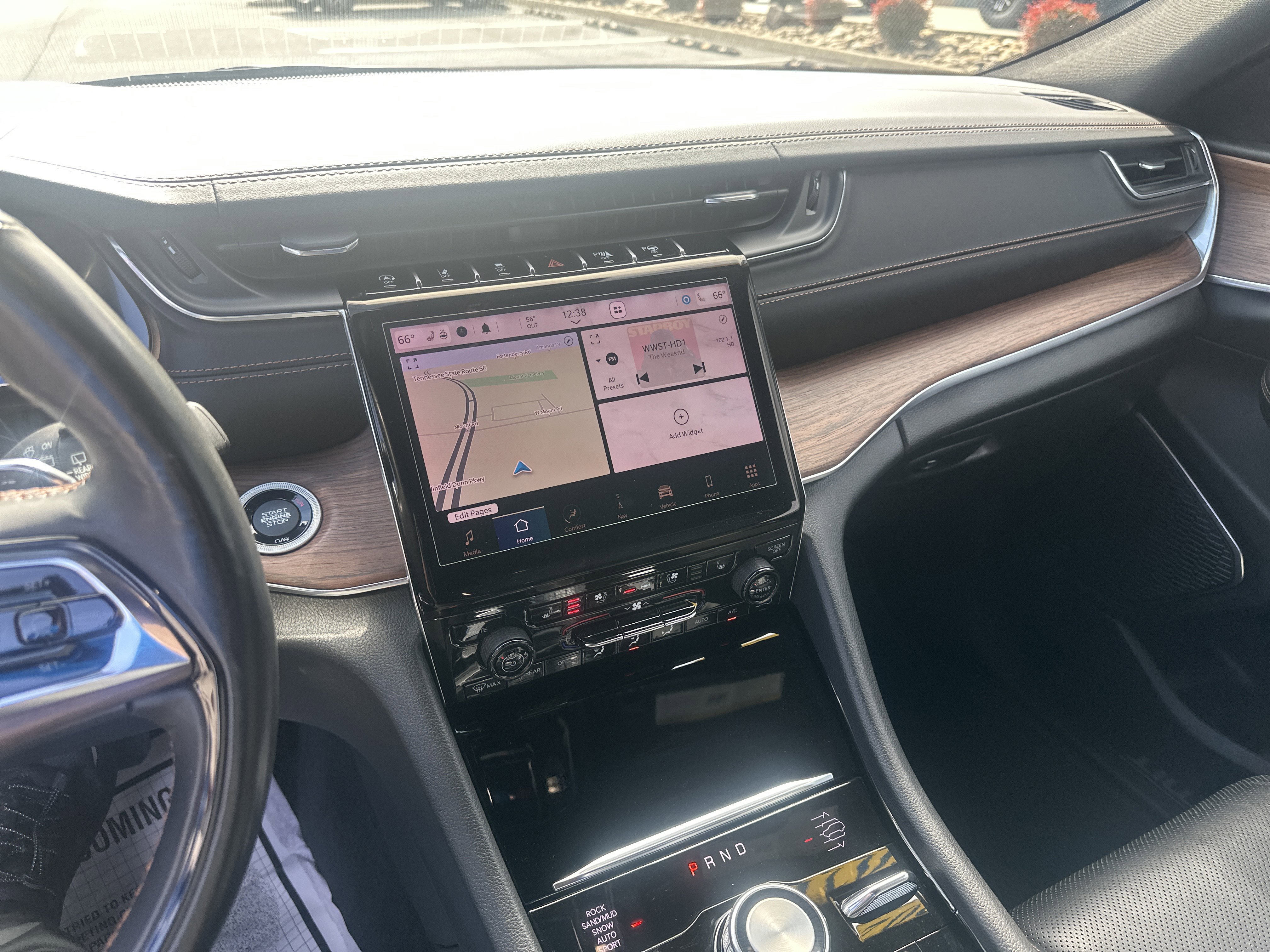 Used 2021 Jeep Grand Cherokee L Summit w/ Luxury Tech Group V image 39