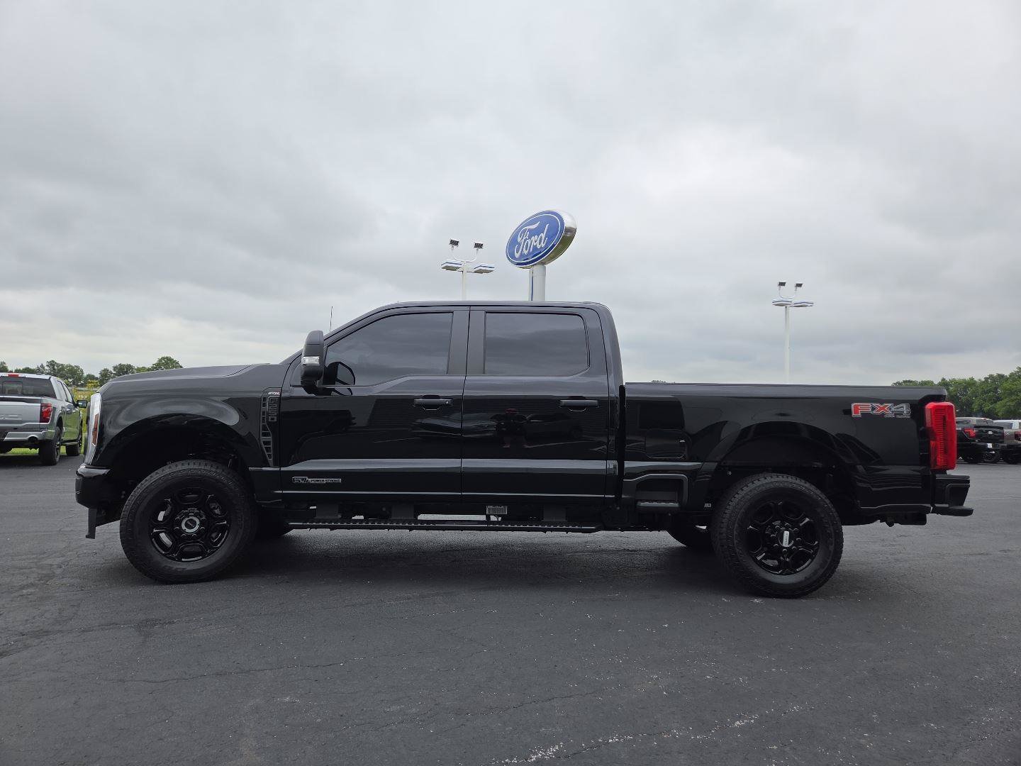 Used 2026 Ford F250 XL w/ STX Appearance Package AWD/4WD image 10