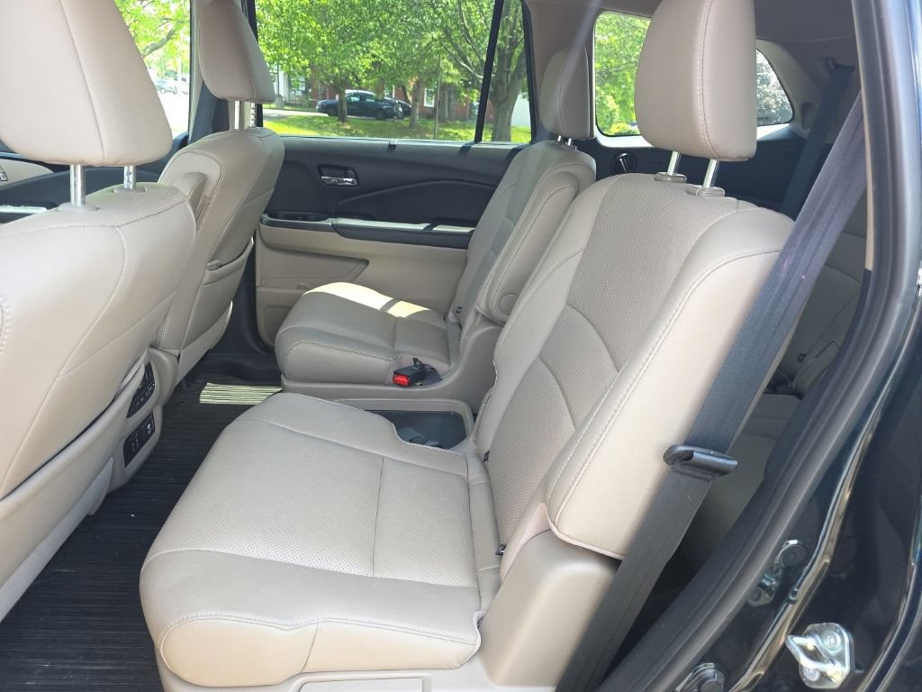 Used 2020 Honda Pilot Elite image 25