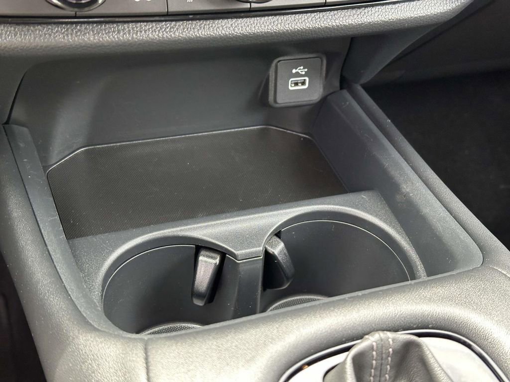 Certified 2023 Honda HR-V LX image 26