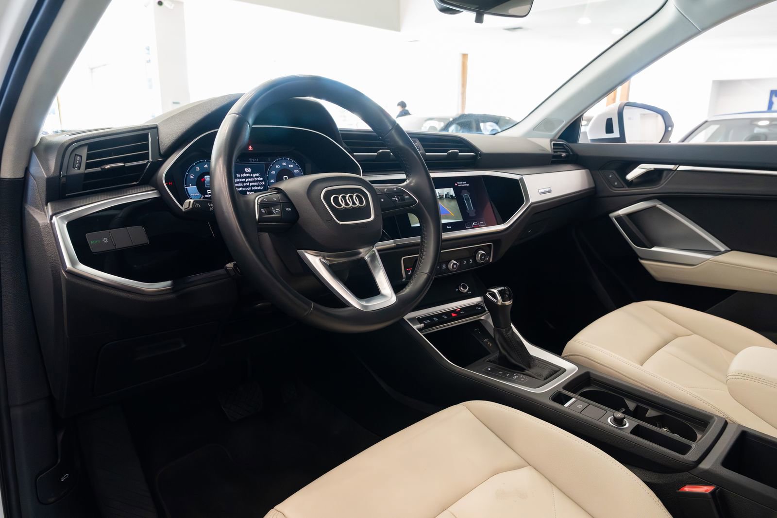 Used 2020 Audi Q3 2.0T Premium w/ Convenience Package image 18